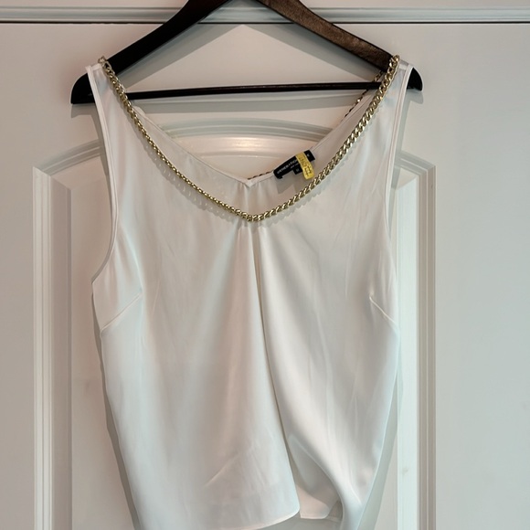 Generation love white tak blouse with gold chain detailing - Picture 2 of 4